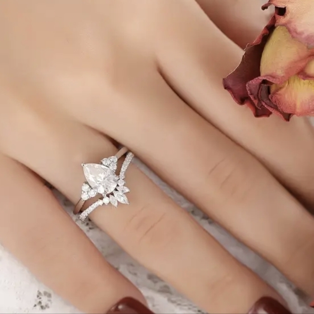 Moissanite Silver Pear Halo Diamond Ring Set